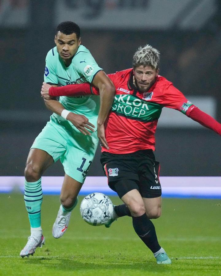 但由于对抗 但由于对抗