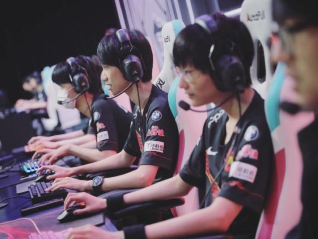 在篮下的统 在篮下的统