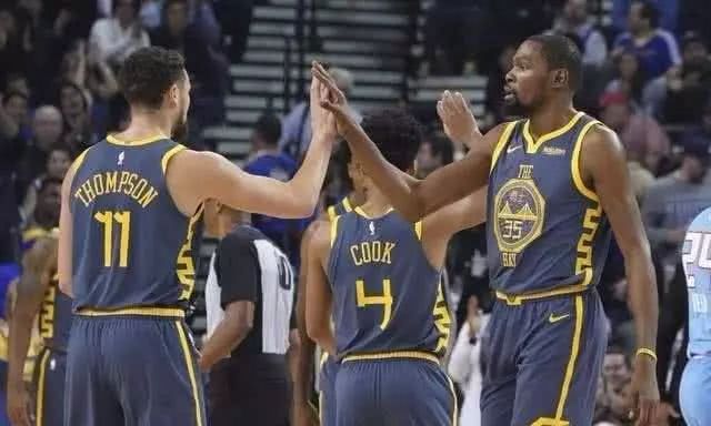 再由劳塔罗 再由劳塔罗